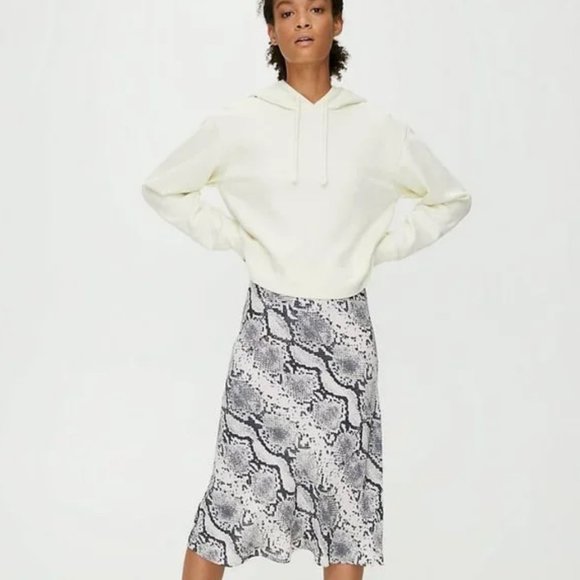 Aritzia Dresses & Skirts - Aritzia Wilfred Free Kyra Midi Skirt